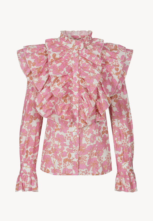 Przód koszuli SANNI w kwiatowy print z ozdobnymi falbanami.