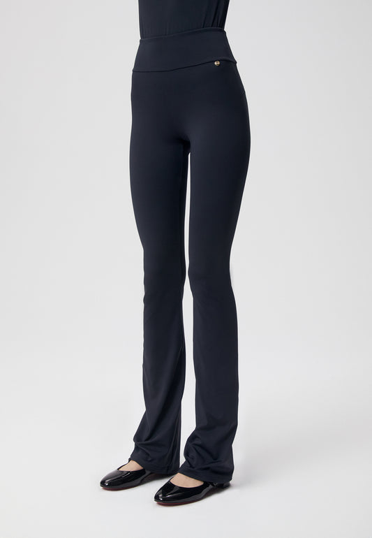 Eleganckie legginsy z rozszerzanymi nogawkami CAITLYN czarne
