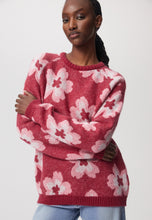 Sweter w kwiaty z okrągłym dekoltem DOOM bordowy
