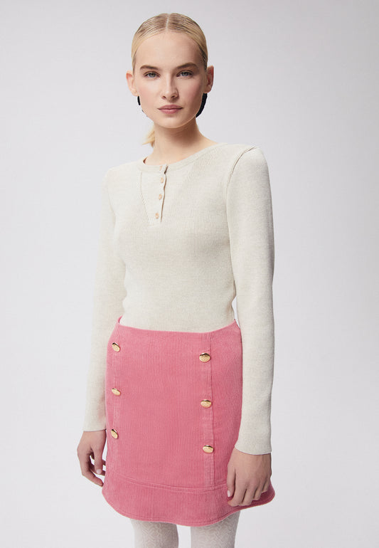 Sweter z okrągłym dekoltem zapinany na drewniane logowane guziki VICKI beżowy