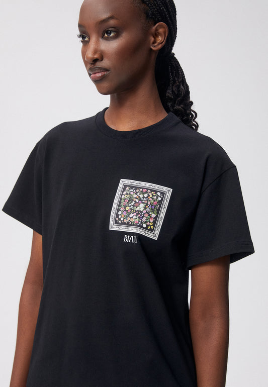 T-shirt oversize z autorskim nadrukiem TISHA czarny