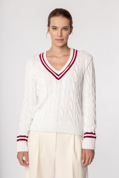 Sweter damski z dekoltem v i splotem warkoczowym DRIANNI kremowy