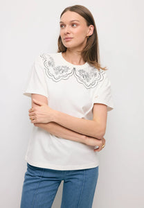 Kremowy t-shirt damski z nadrukowanym kołnierzem COLLARY