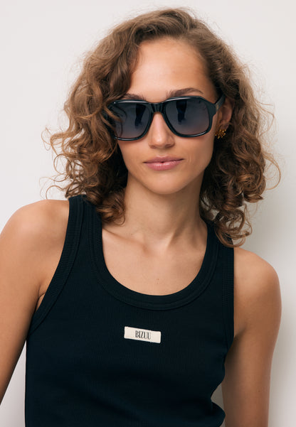 Czarny prążkowany top z logo EJRIS