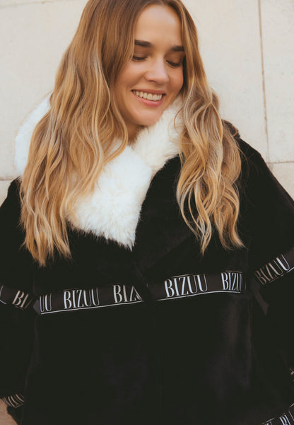 Czarne futro oversize FLORENCE