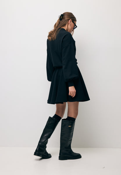 Czarna sukienka mini z rozkloszowanym dołem FOXI