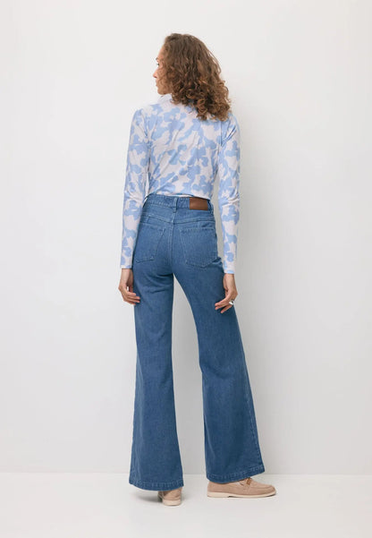 Niebieskie spodnie jeansowe flare BELINNA