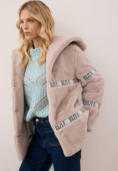 Beżowe futro z kapturem MILANO