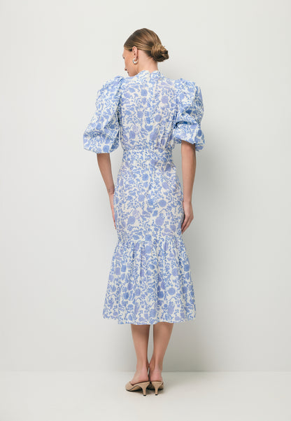 Midi sukienka w kwiaty MOSELLE niebieska