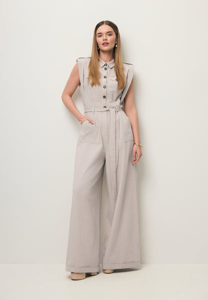 Beżowy kombinezon wiązany w pasie NINGINO