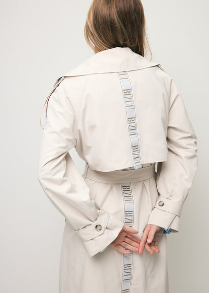 Beżowy damski płaszcz oversize z lampasem RACHELLA