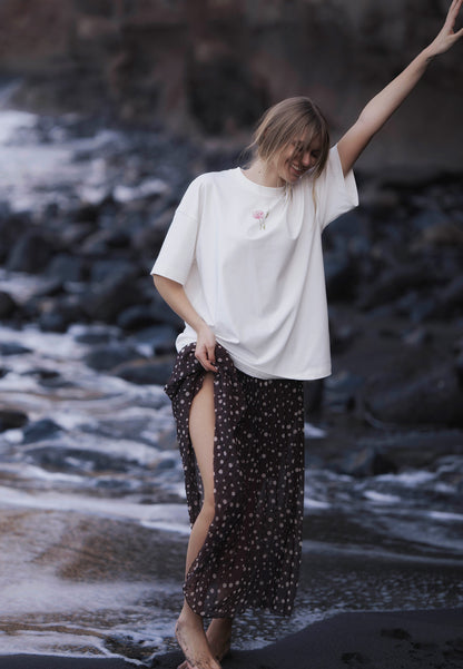 Kremowy T-shirt oversize z nadrukiem na plecach RIONA