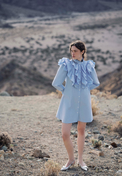 Błękitna sukienka mini z ozdobnymi falbanami SANN