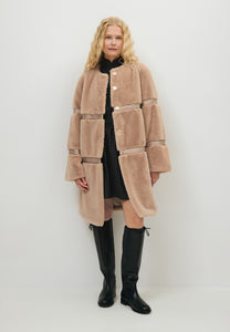 Herbatnikowe futro oversize SORRENTO