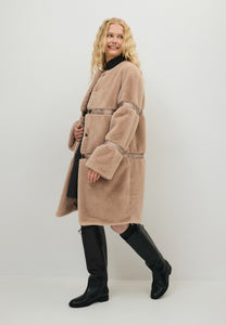 Herbatnikowe futro oversize SORRENTO