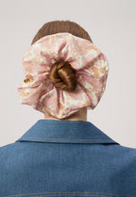 Załaduj obraz do przeglądarki galerii, Komplet gumek do włosów ALINE MULTIKOLOR różowy